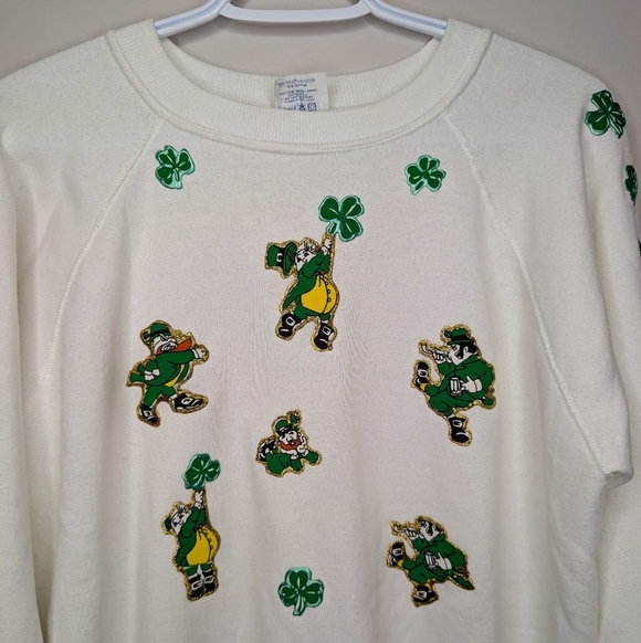 Vintage White Crew Neck Leprechaun St Patty's Day Decor Large Women Unisex - Picture 3 of 10